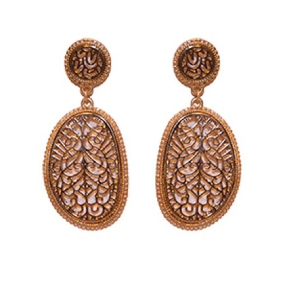 Aria Floral Pattern Drop Earrings